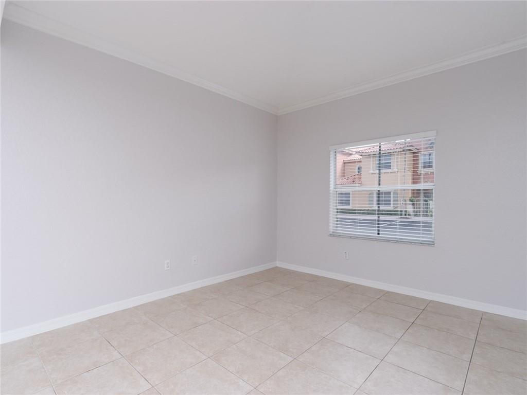 VILLAS AT HARBOR ISLES - Residential