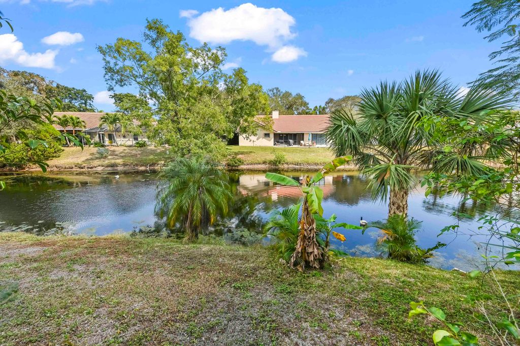 Photo of 2009 SW 36th Avenue, Delray Beach, FL 33445 (MLS # R11163732)