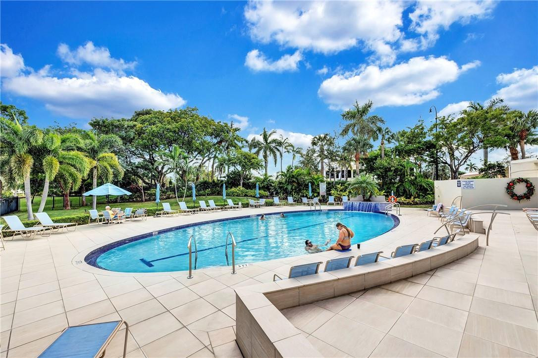 Hillsboro Cove - Residential