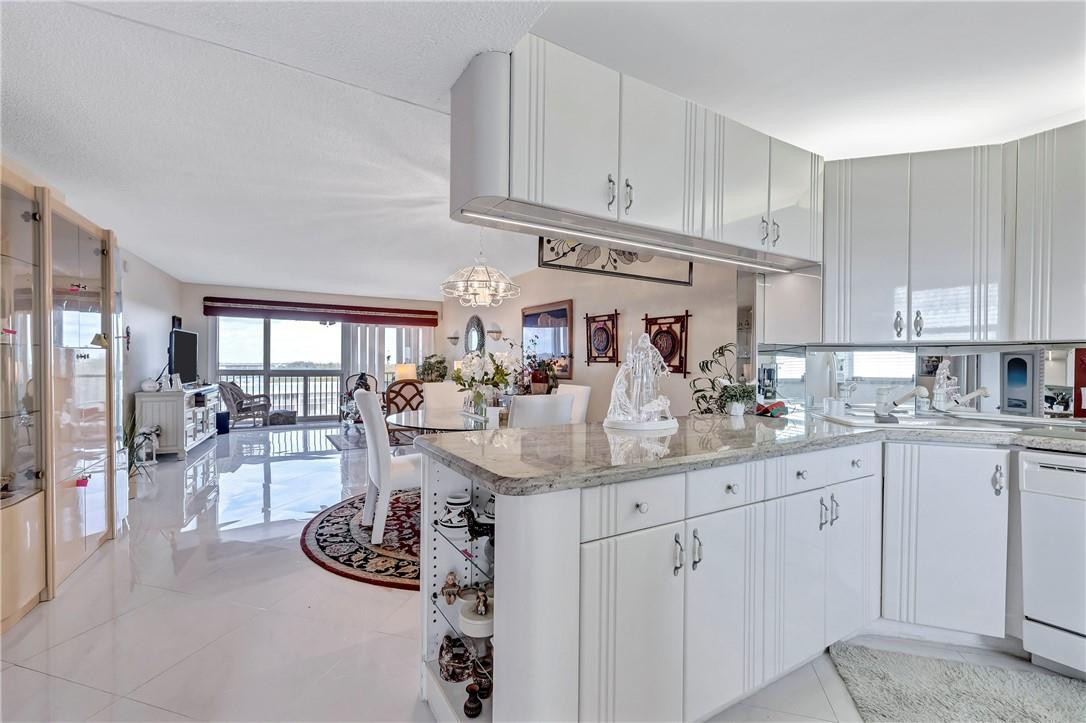 Hillsboro Cove - Residential