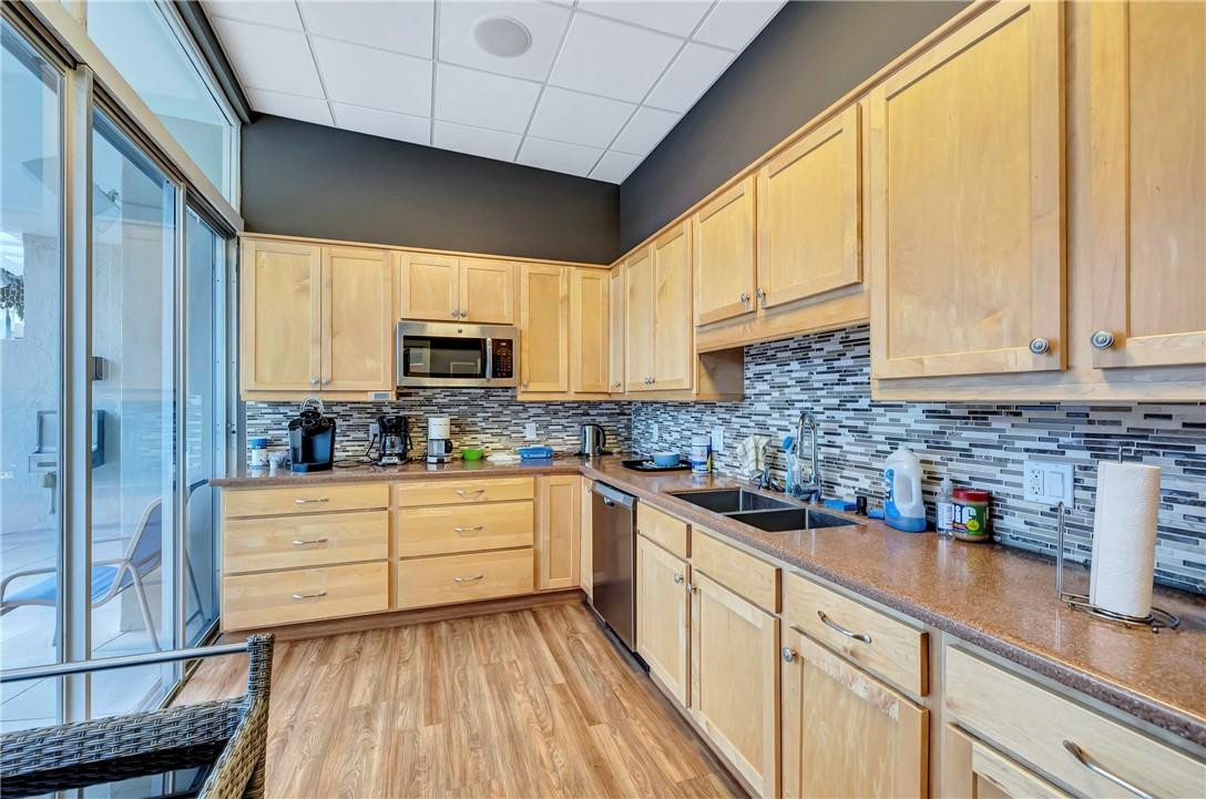 Hillsboro Cove - Residential