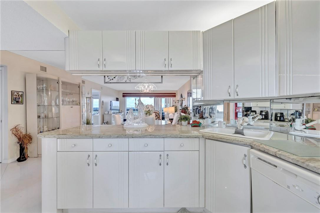 Hillsboro Cove - Residential