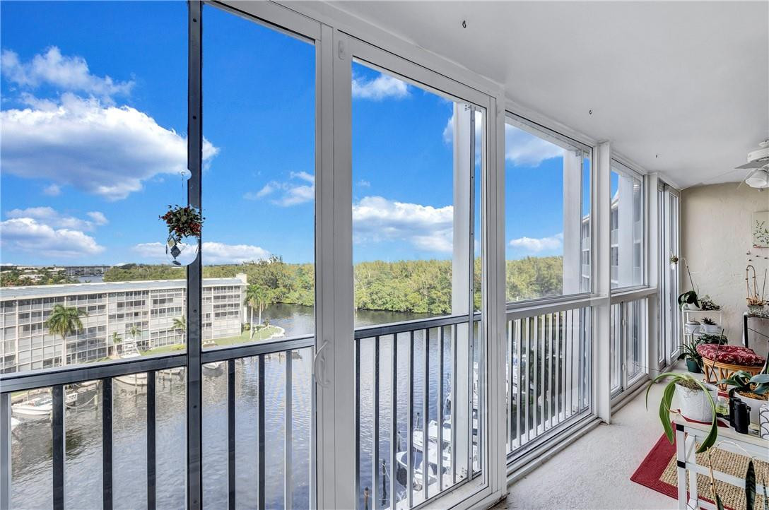 Hillsboro Cove - Residential