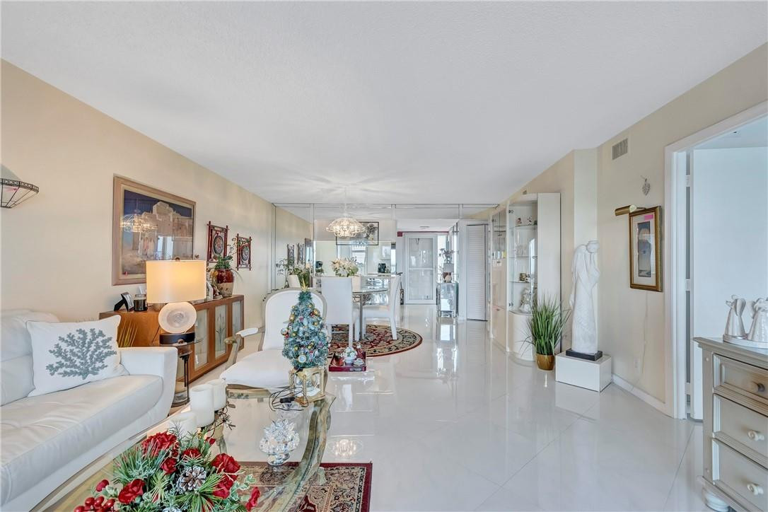 Hillsboro Cove - Residential