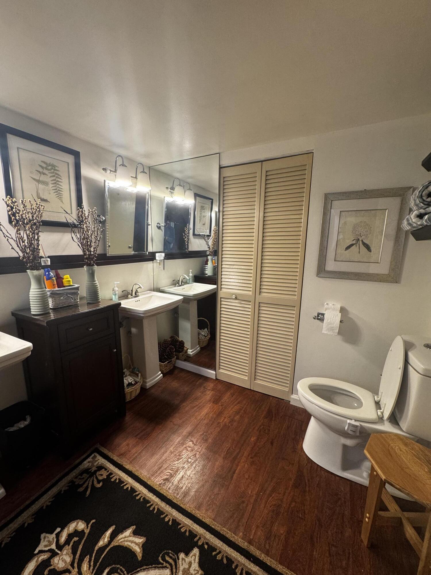 SEA LOFTERS COND DECL FILED 12-3-79 - Residential Lease