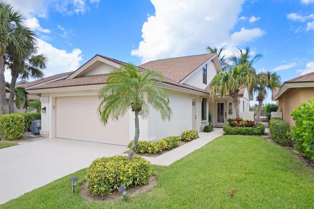 Photo of 197 Ridge Road, Jupiter, FL 33477 (MLS # R11130044)