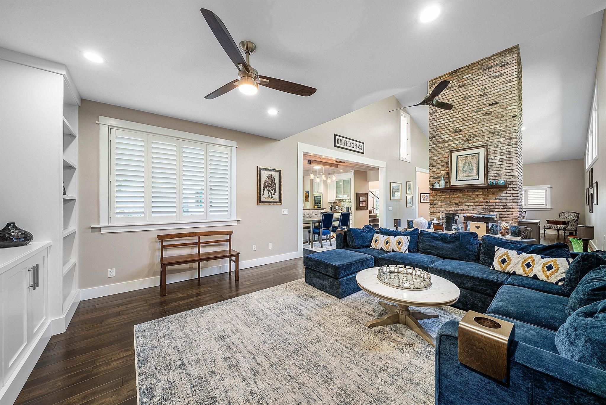 STEEPLECHASE - Residential