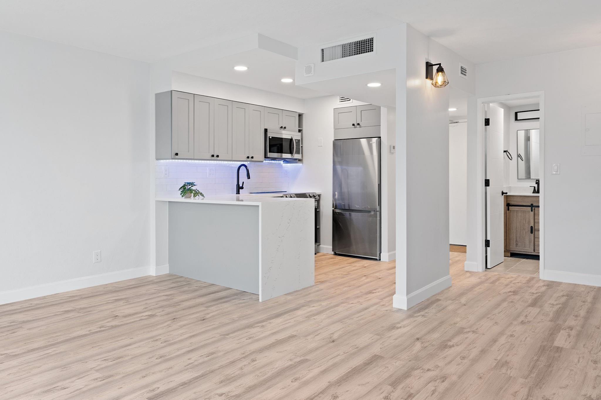 2900 NE 30th Street 5d