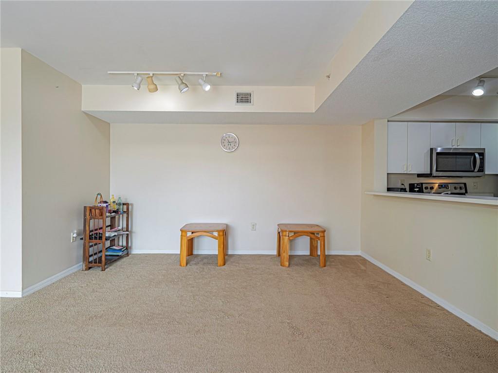 LAGUNA OF VERO BEACH - Residential