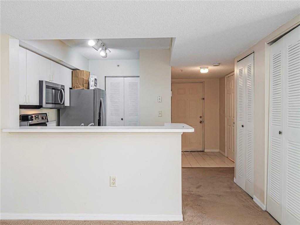 LAGUNA OF VERO BEACH - Residential