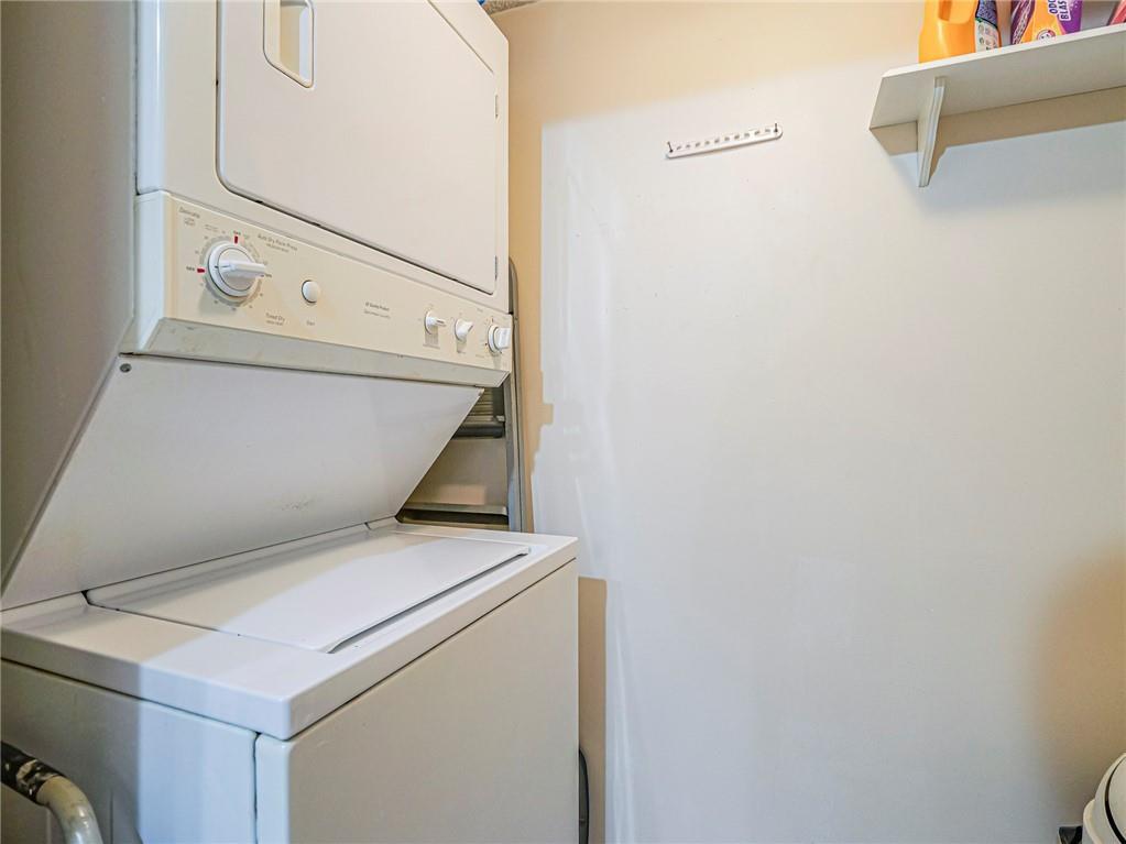 LAGUNA OF VERO BEACH - Residential