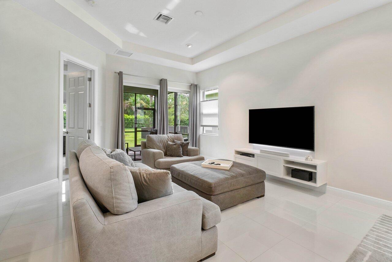 VERANO PUD NO 1 PLAT 21 - Residential