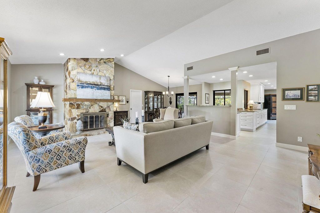 Photo of 4596 Palo Verde Drive, Boynton Beach, FL 33436 (MLS # R11097960)