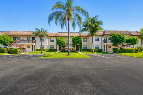 Tiny photo for 7245 Golf Colony Court #204, Lake Worth, FL 33467 (MLS # B26022319)