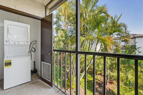 Tiny photo for 7245 Golf Colony Court #204, Lake Worth, FL 33467 (MLS # B26022319)