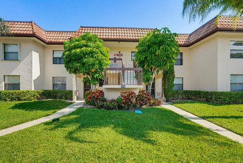 Tiny photo for 7245 Golf Colony Court #204, Lake Worth, FL 33467 (MLS # B26022319)