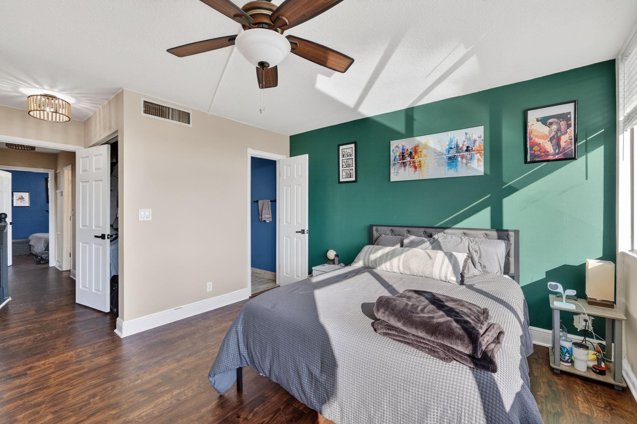 Quarterdeck Condominium - Residential