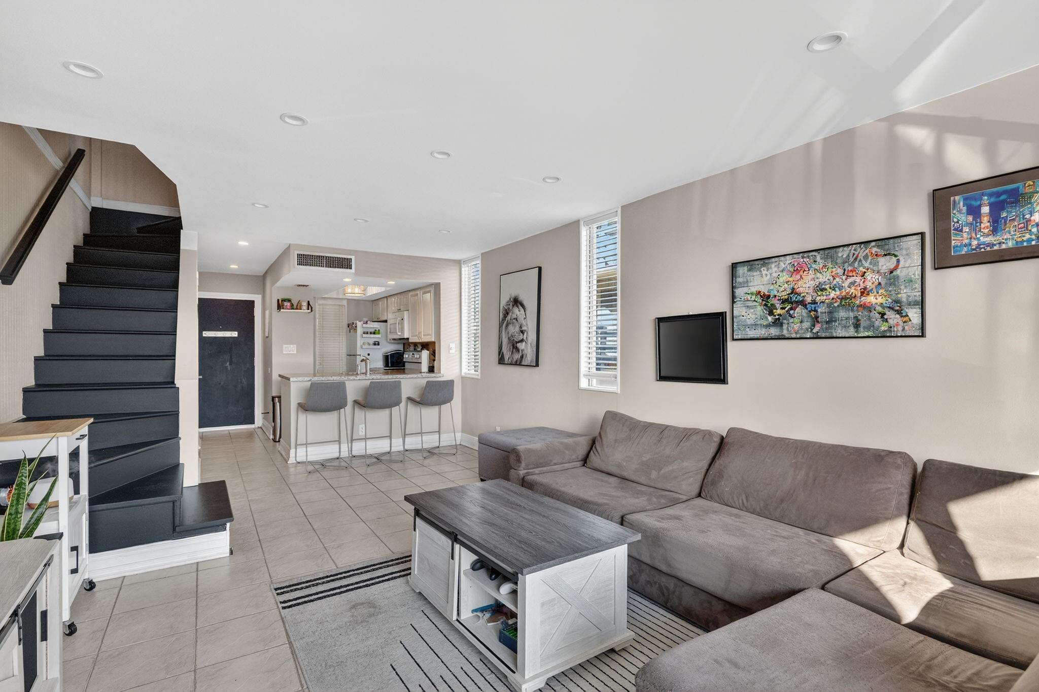 Quarterdeck Condominium - Residential