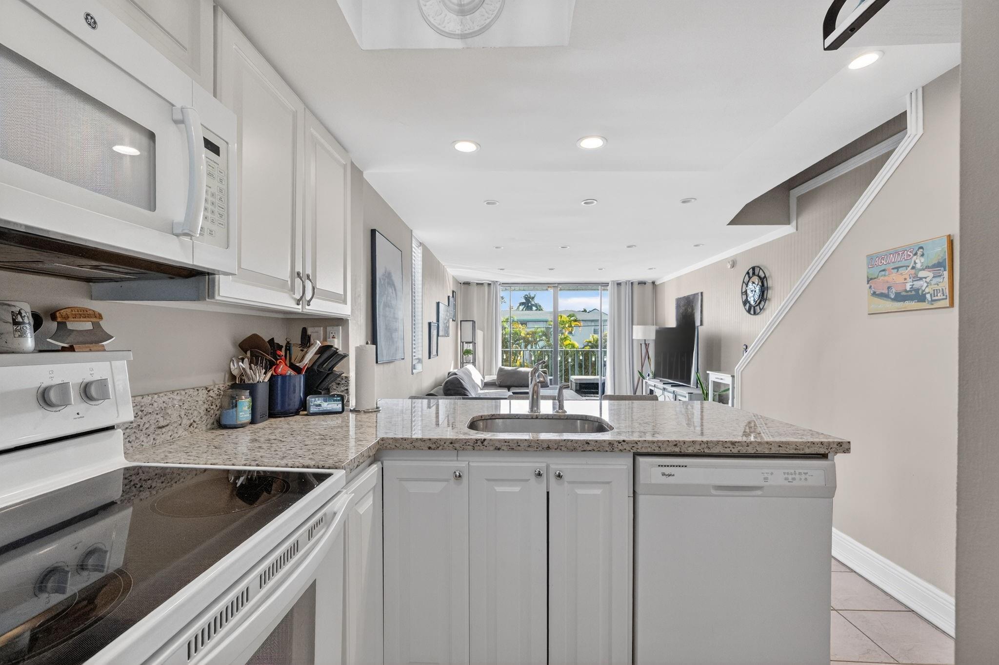 Quarterdeck Condominium - Residential