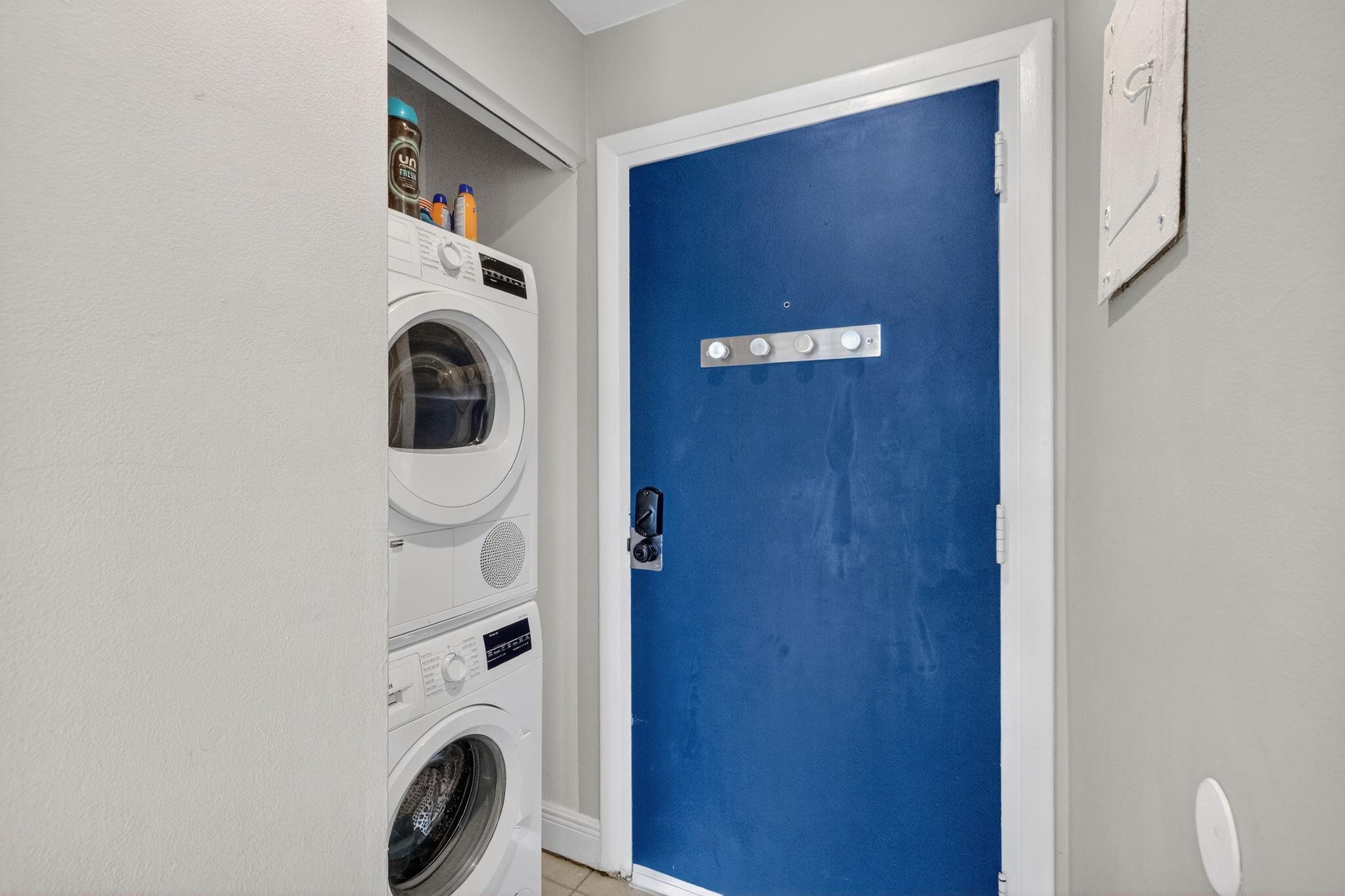 Quarterdeck Condominium - Residential