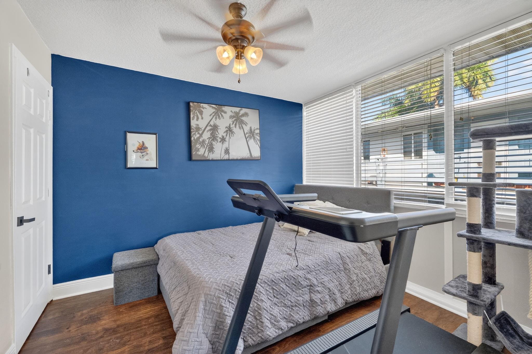 Quarterdeck Condominium - Residential