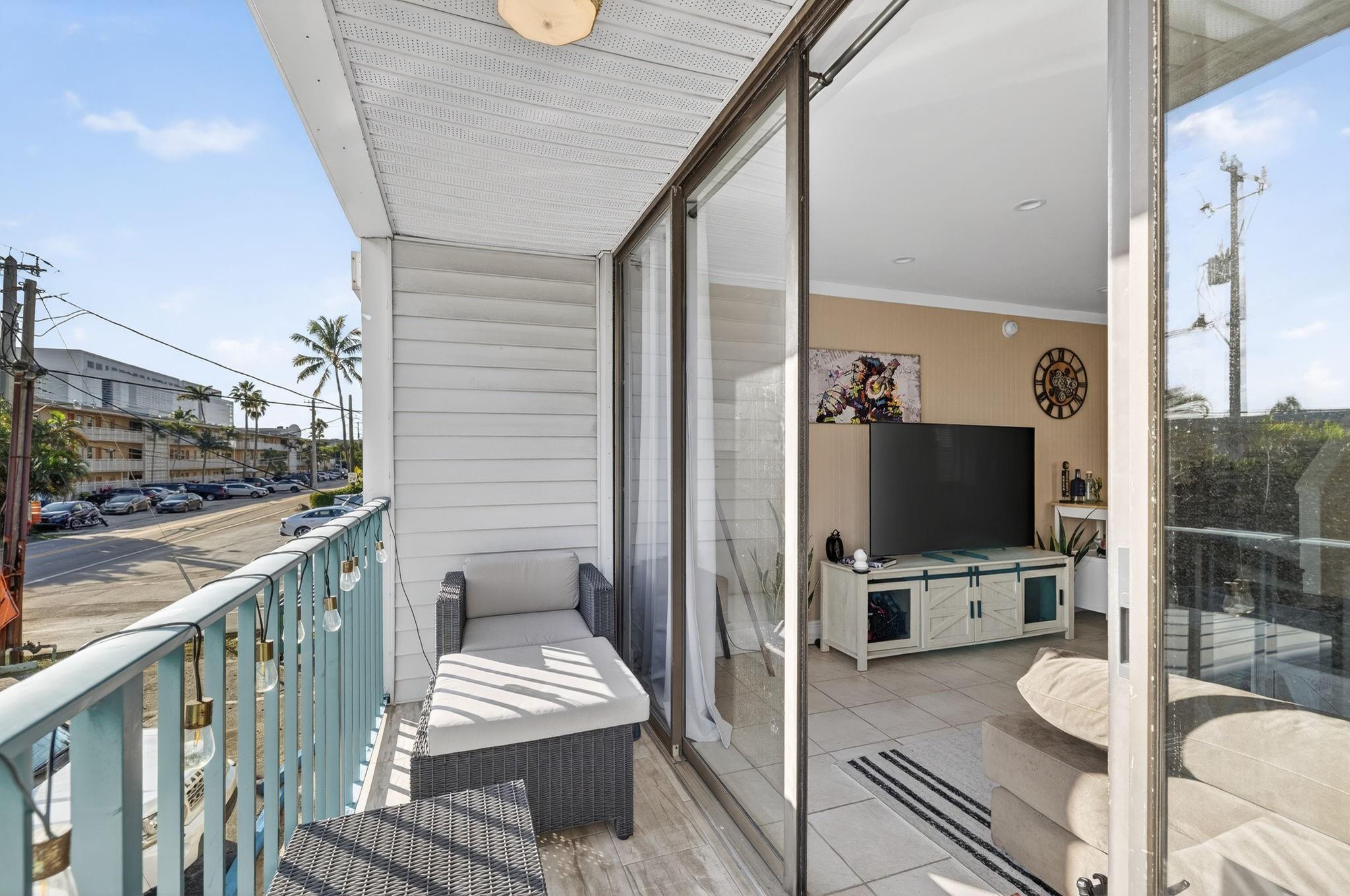 Quarterdeck Condominium - Residential