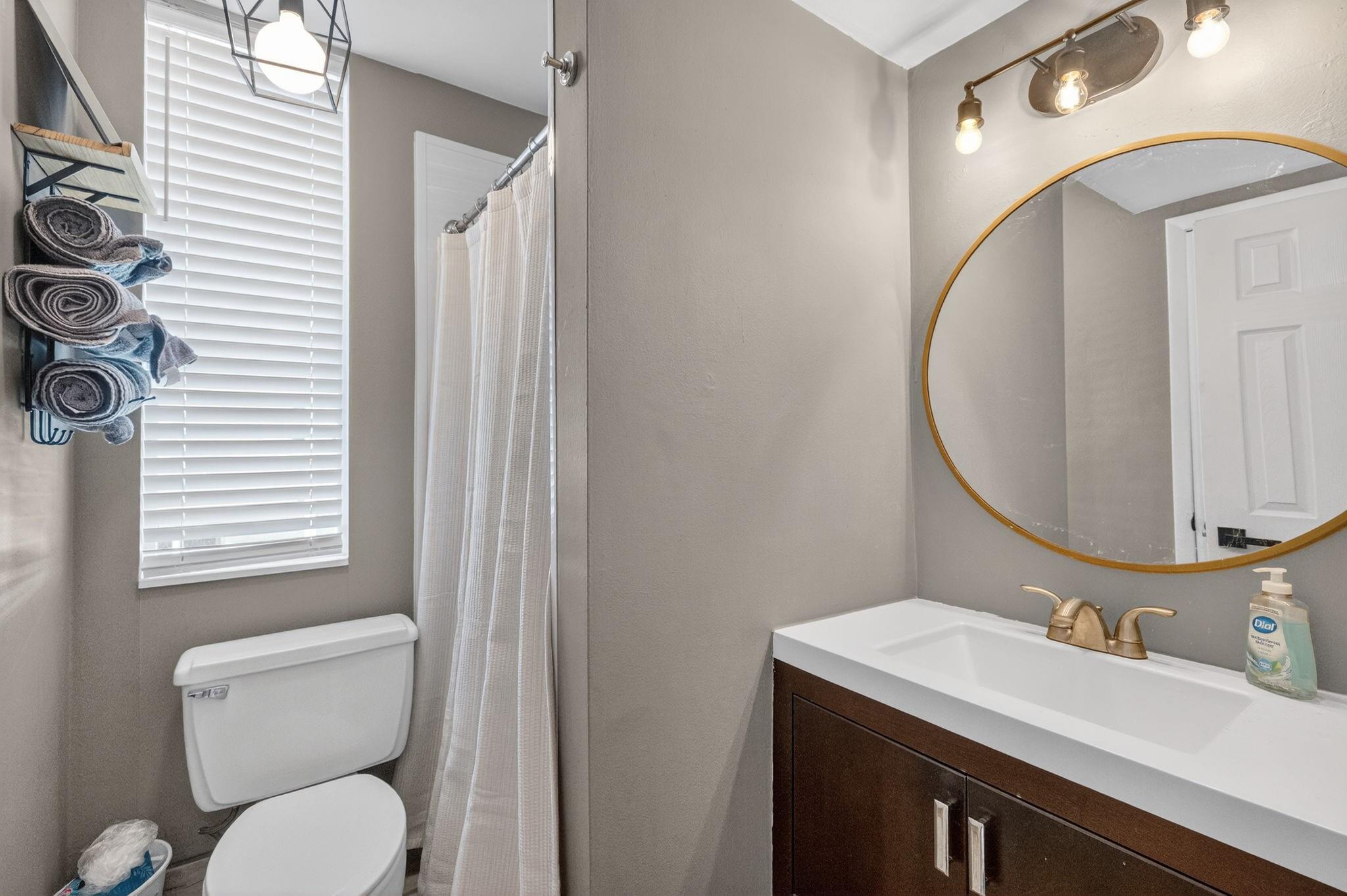 Quarterdeck Condominium - Residential