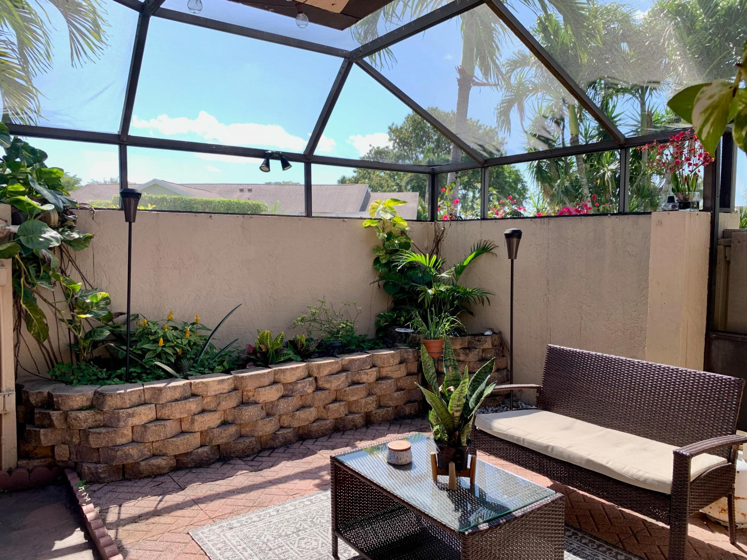 NORTHPOINTE I - Residential Lease