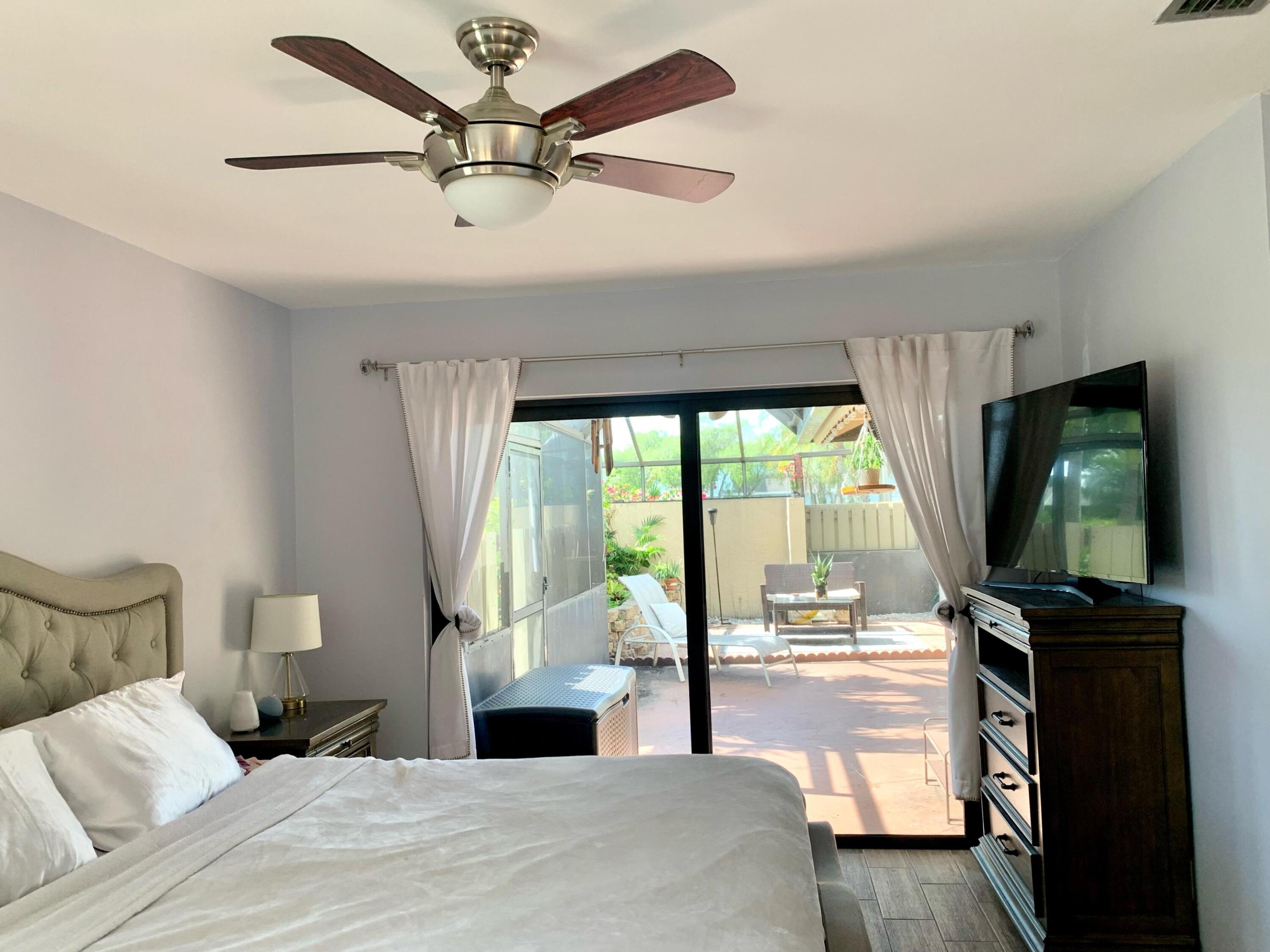 NORTHPOINTE I - Residential Lease