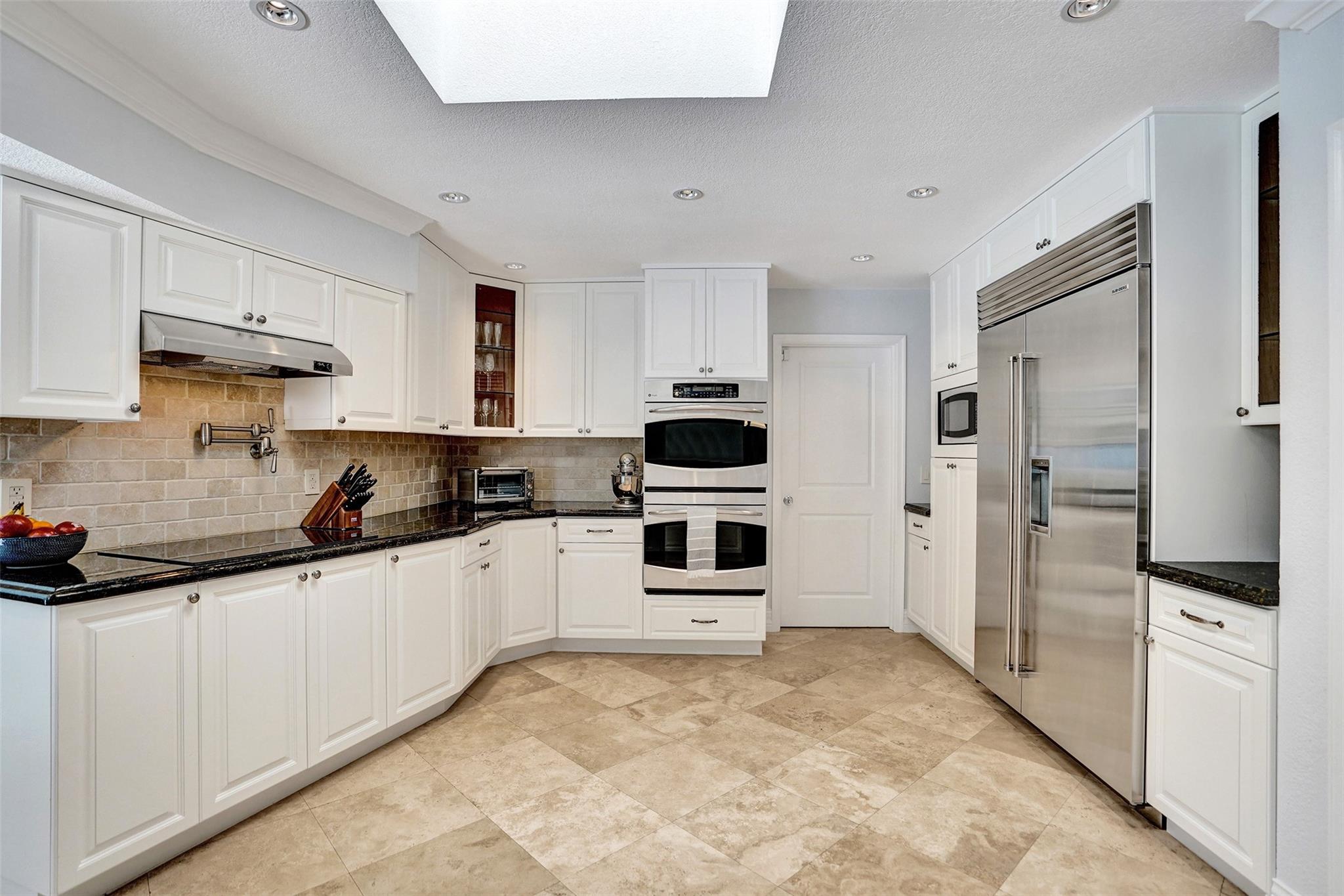 1471 SW 14th St