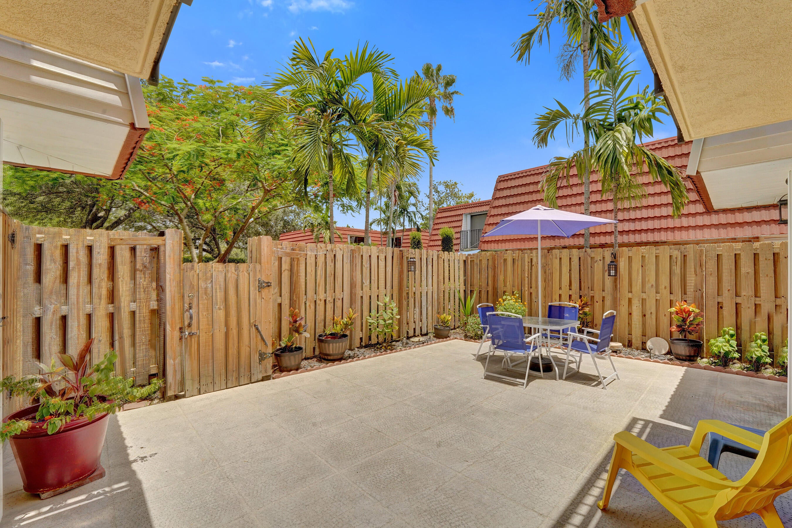 714 NW 98TH Circle, Plantation FL 33324
