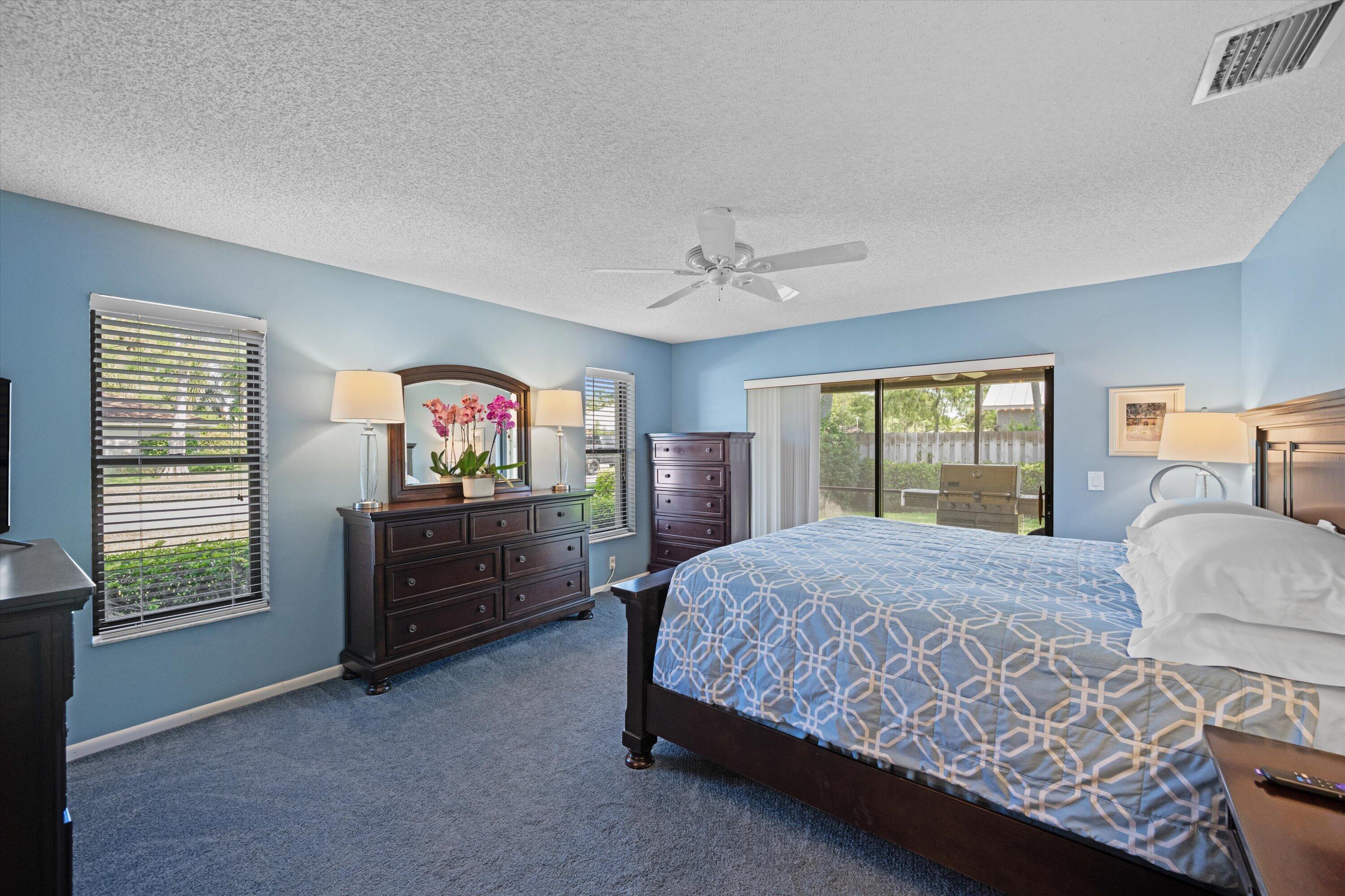 SUGAR POND MANOR OF WELLINGTON - Residential