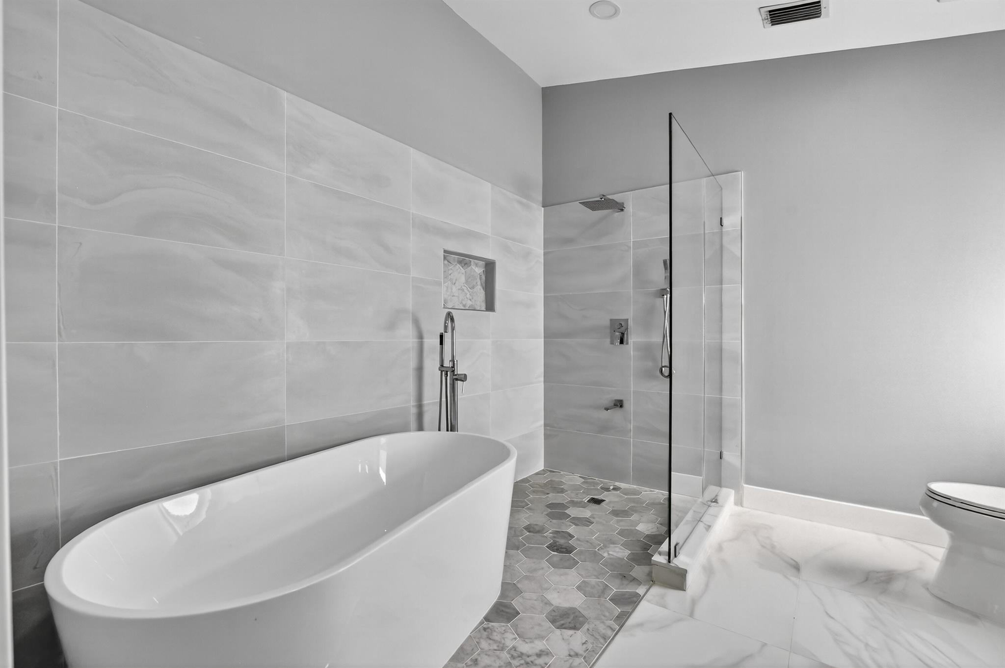 PIPERS GLEN A-3 - Residential