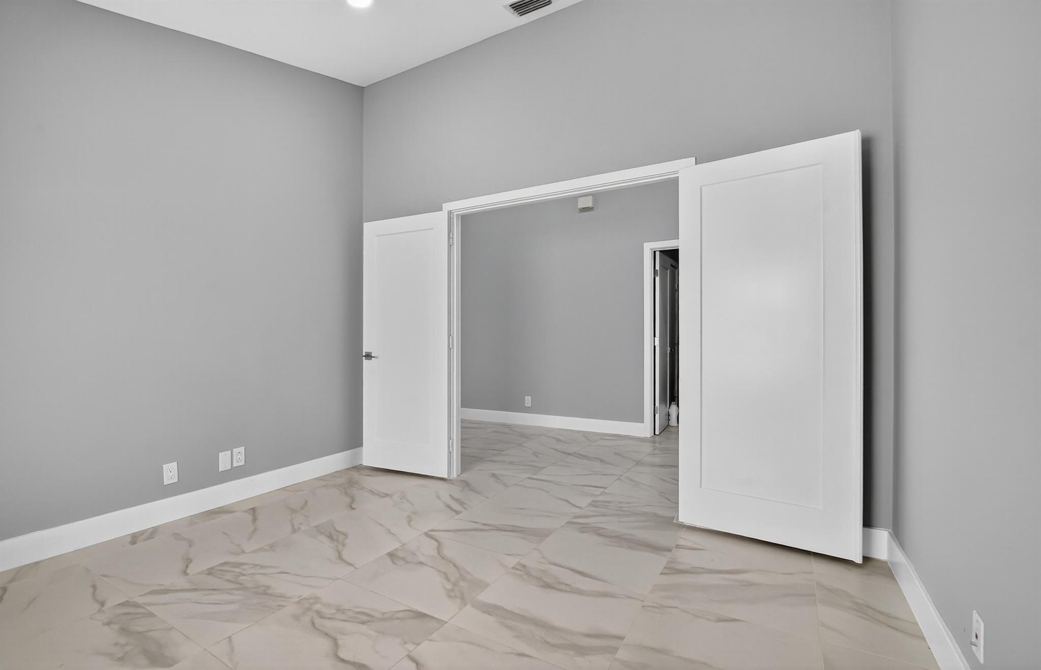 PIPERS GLEN A-3 - Residential