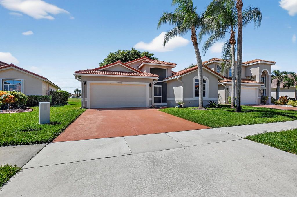 Photo of 12371 Sand Wedge Drive, Boynton Beach, FL 33437 (MLS # R11132998)