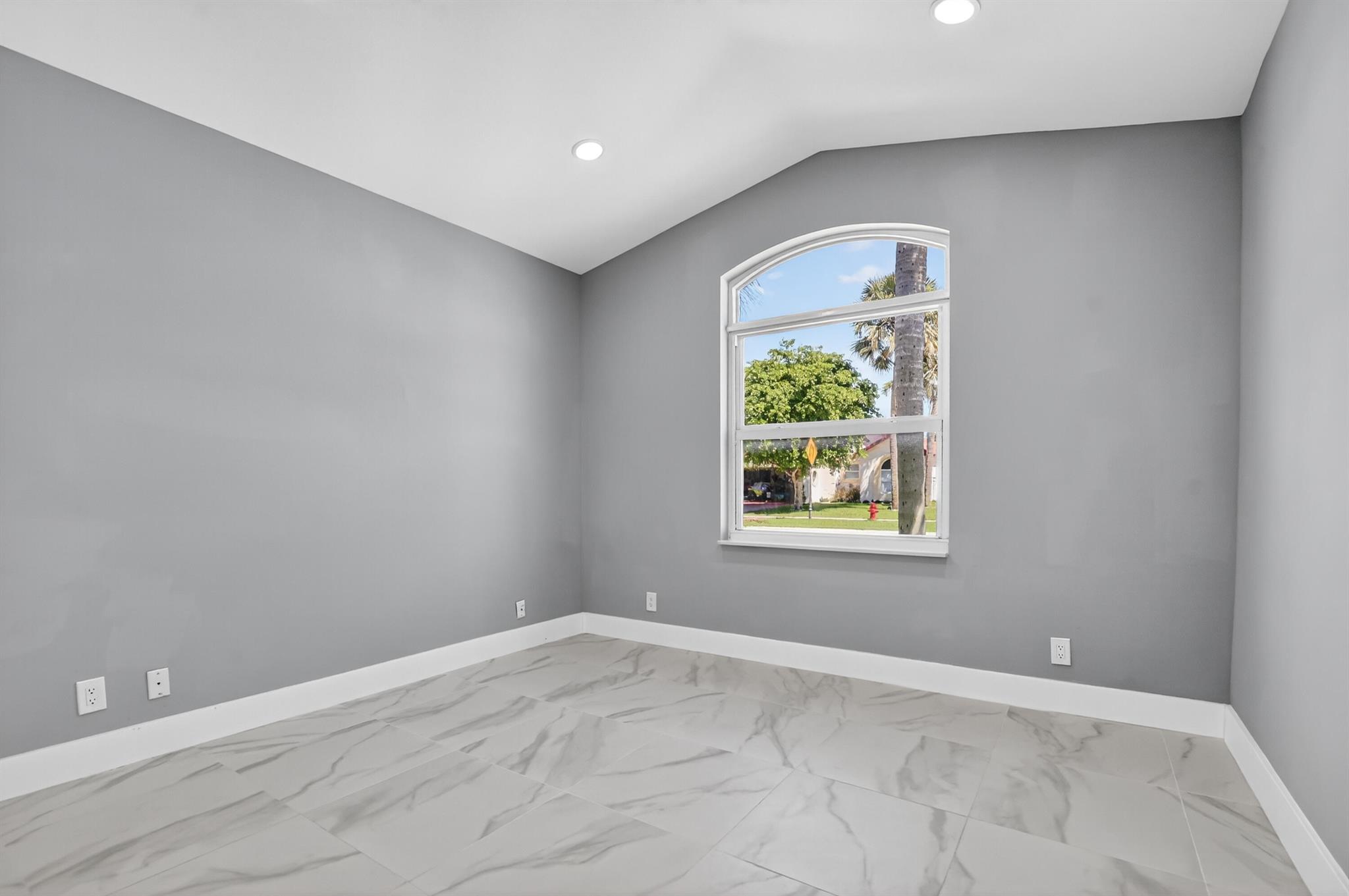 PIPERS GLEN A-3 - Residential