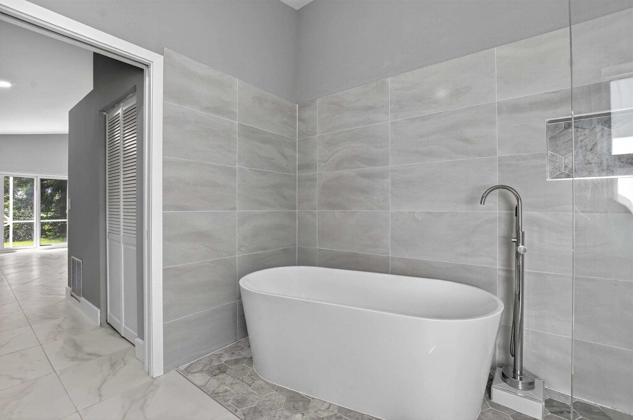 PIPERS GLEN A-3 - Residential