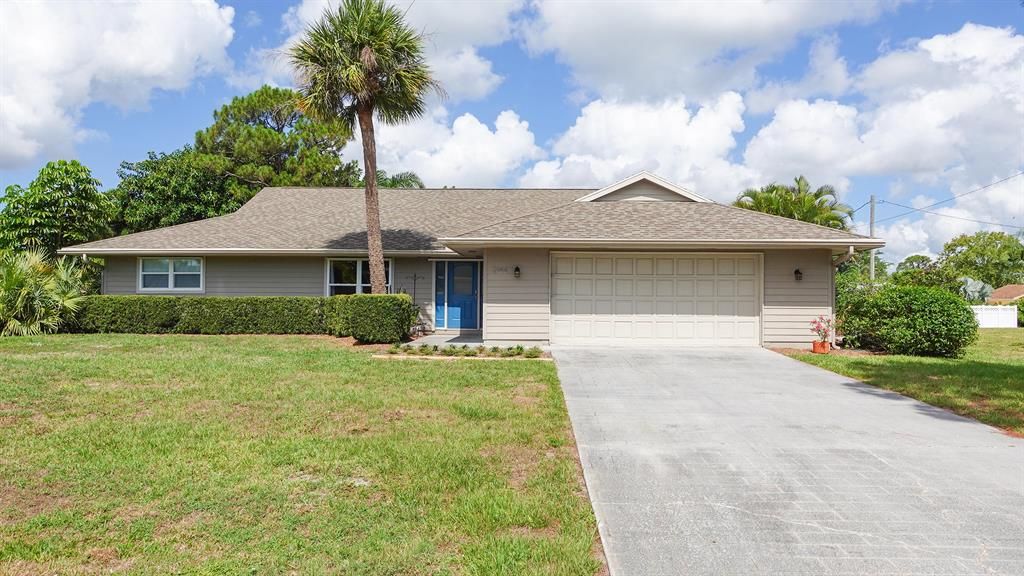Photo of 2144 SE Gidding Road, Port Saint Lucie, FL 34952 (MLS # R10723826)