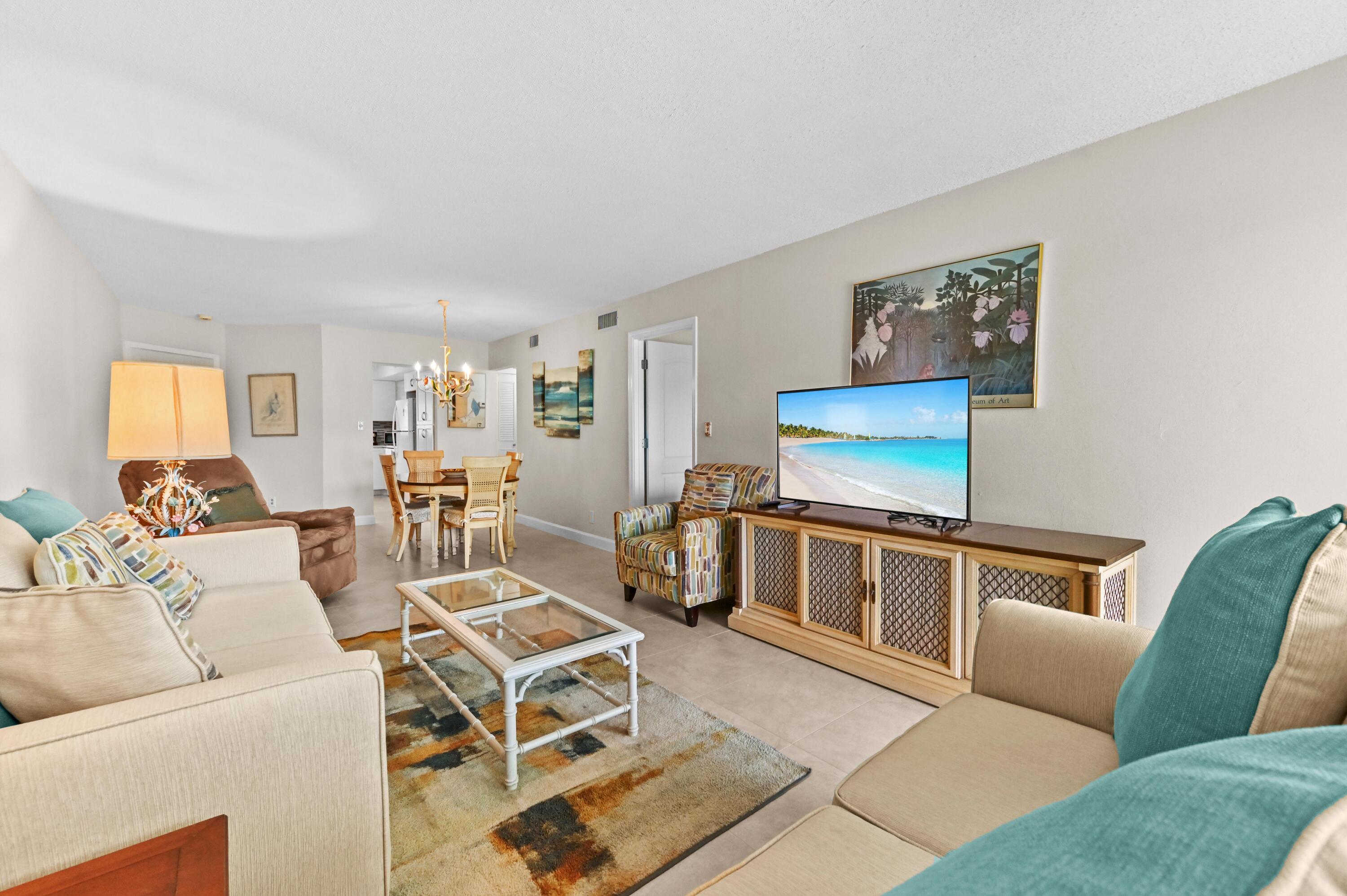 QUEENS COVE HOUSE - Residential