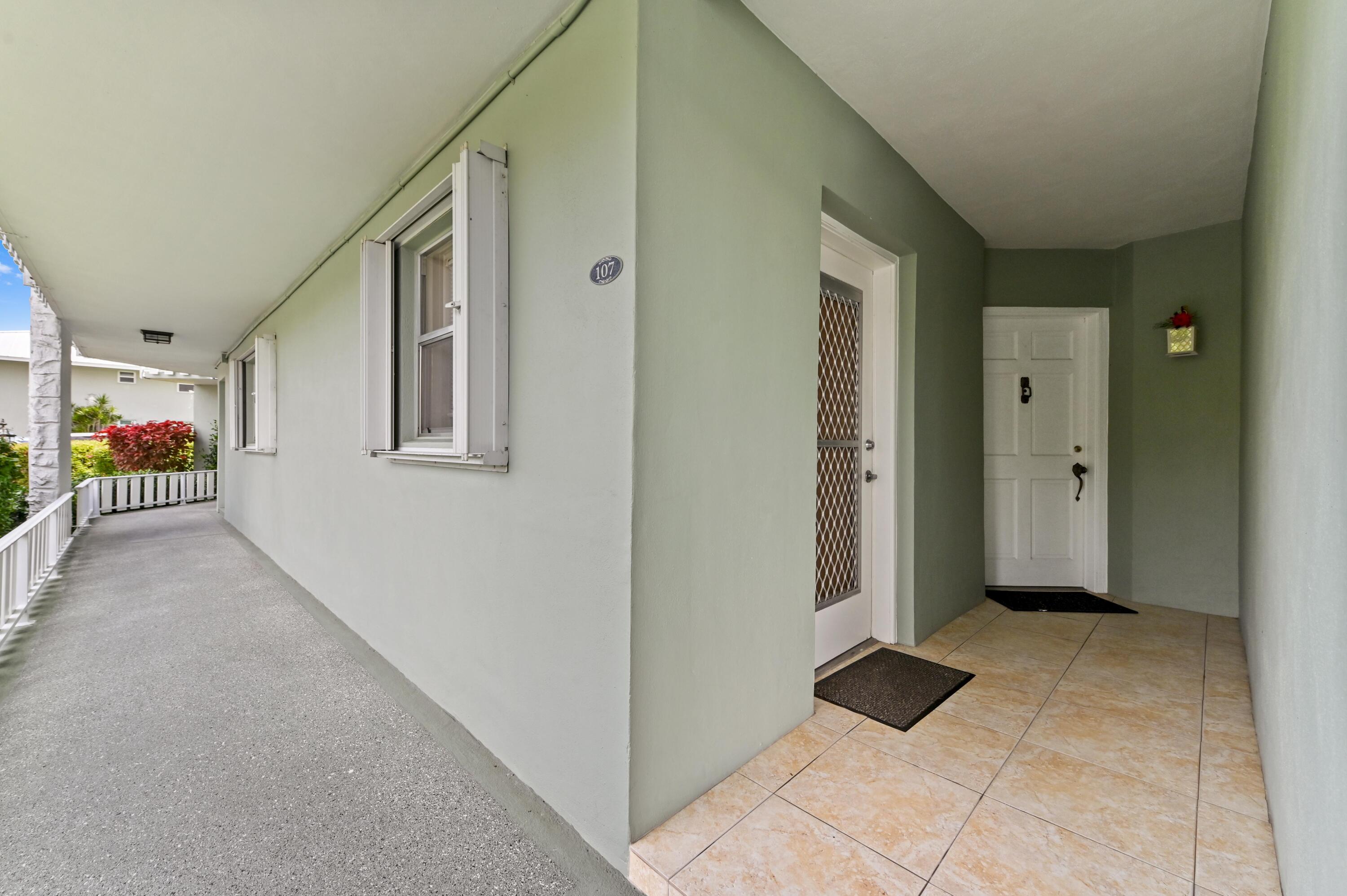 QUEENS COVE HOUSE - Residential