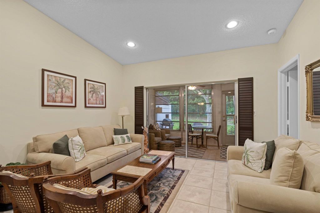 Photo of 18737 Candlewick Drive, Boca Raton, FL 33496 (MLS # R10926688)