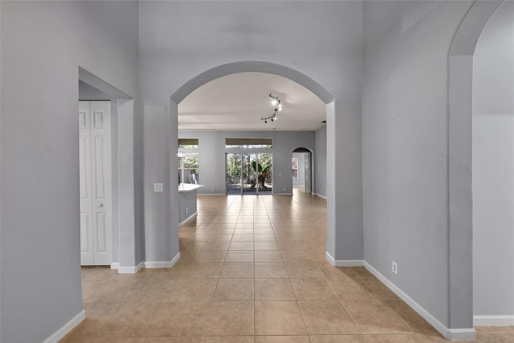 Photo of 9671 Osprey Isles Boulevard, Palm Beach Gardens, FL 33412 (MLS # F10541525)