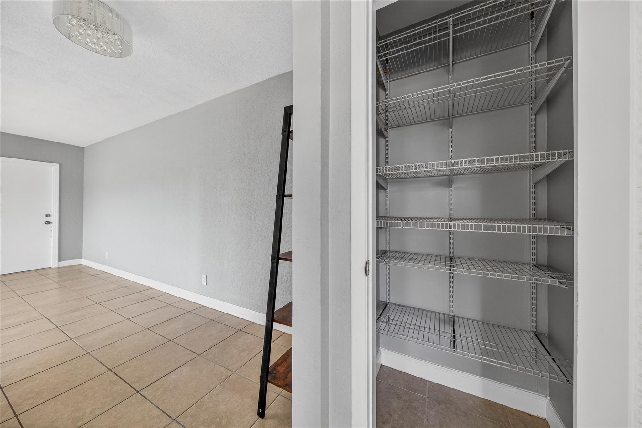 Gateway Arms Condo - Residential Lease