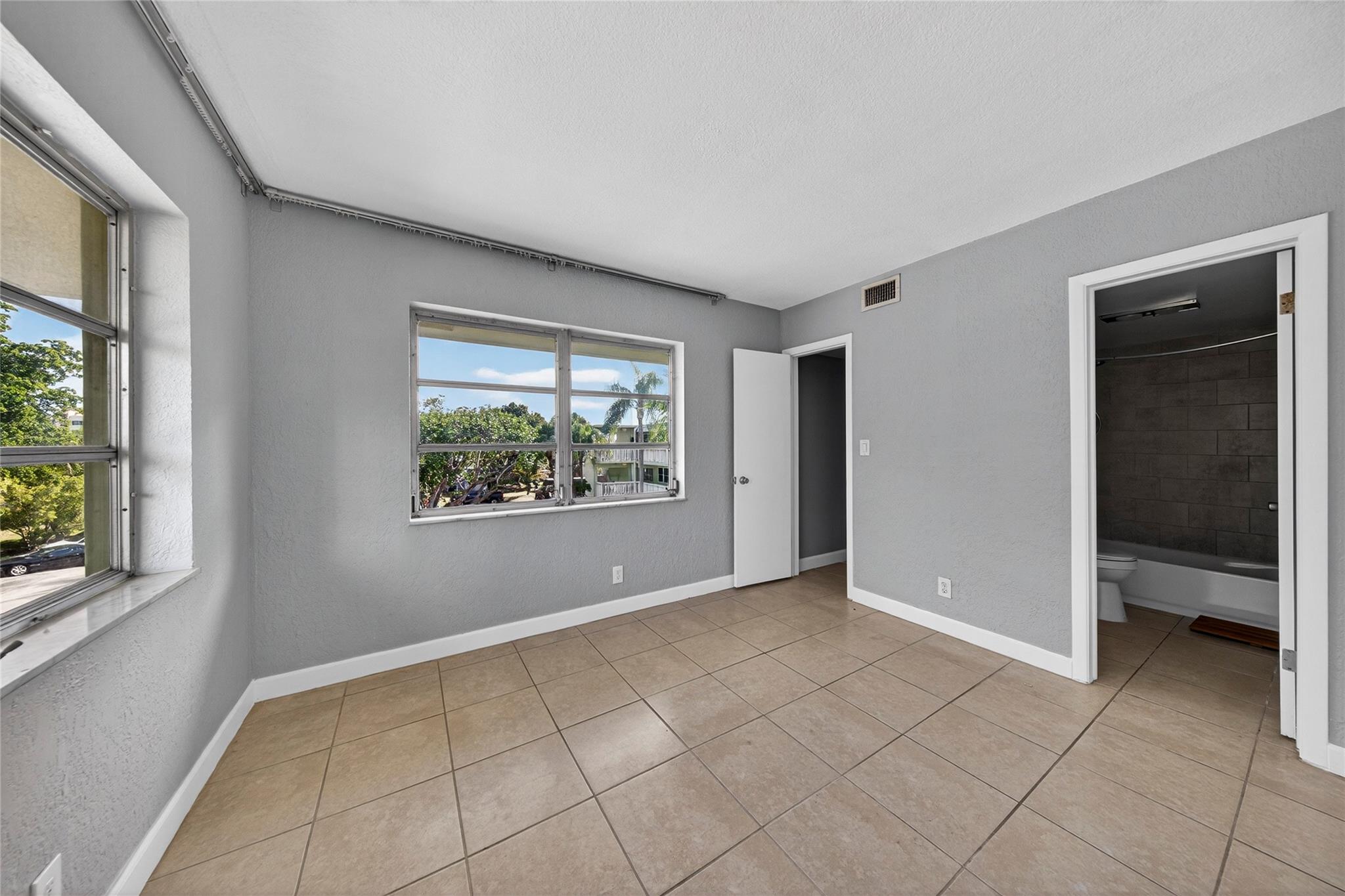 Gateway Arms Condo - Residential Lease