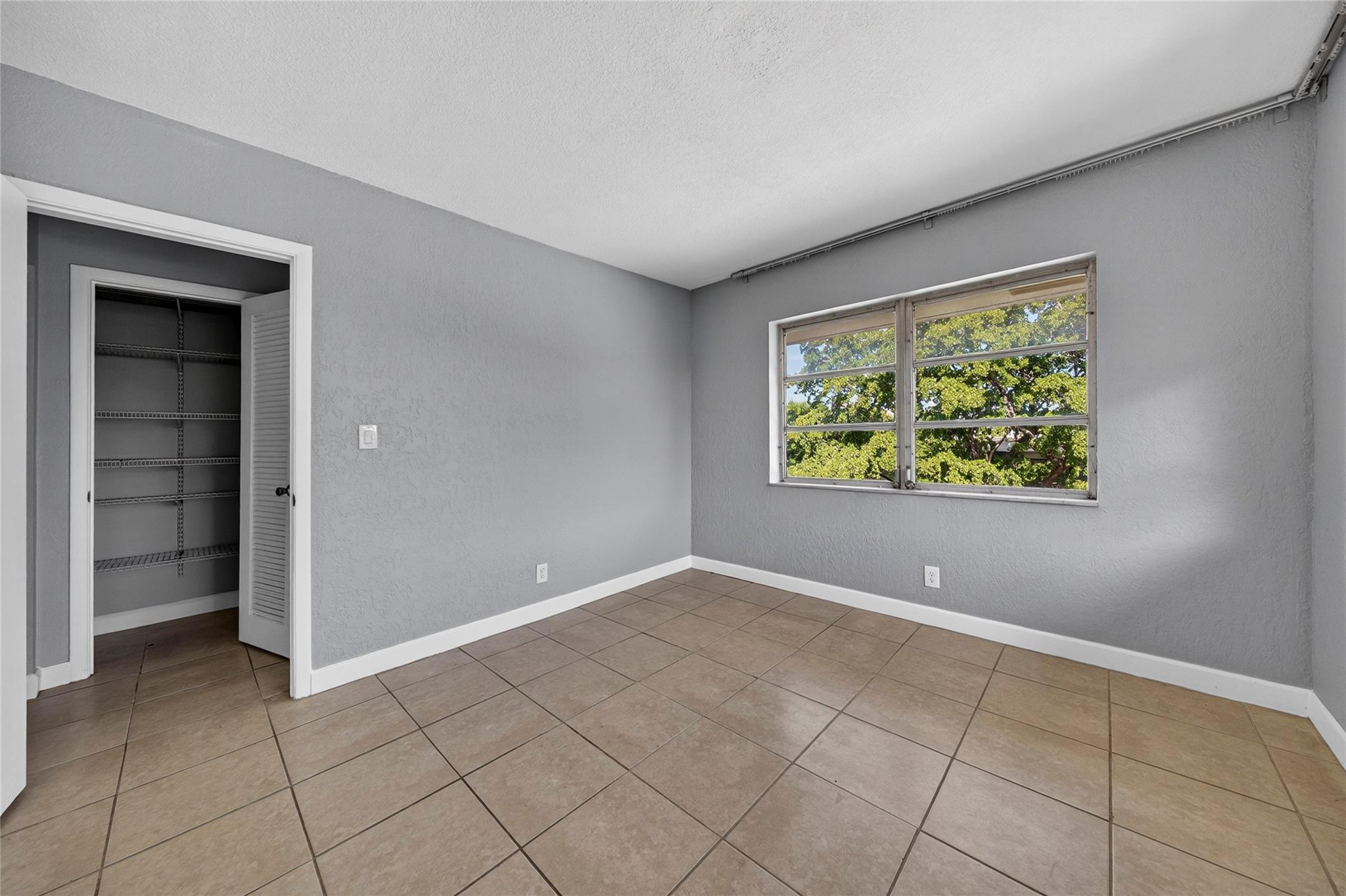 Gateway Arms Condo - Residential Lease