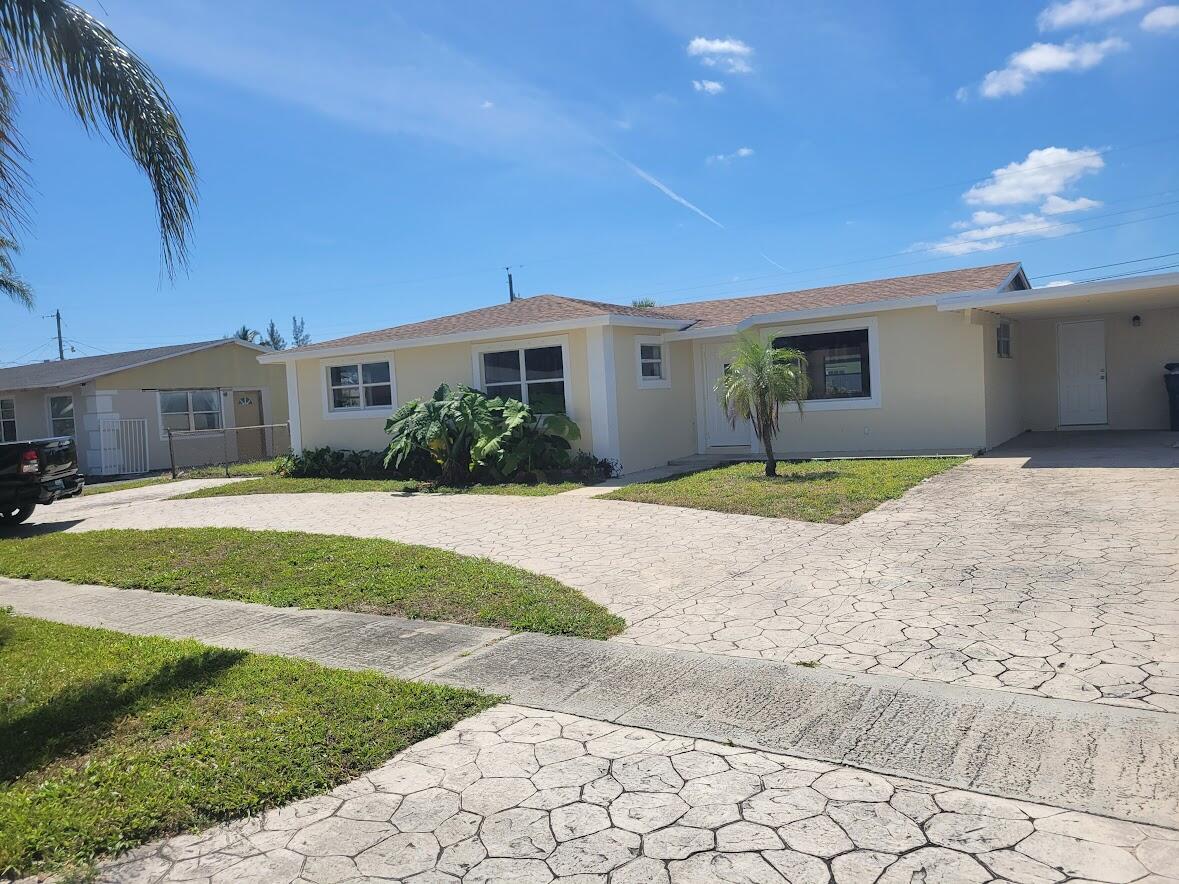 PARK MANOR 1 - Residential Lease