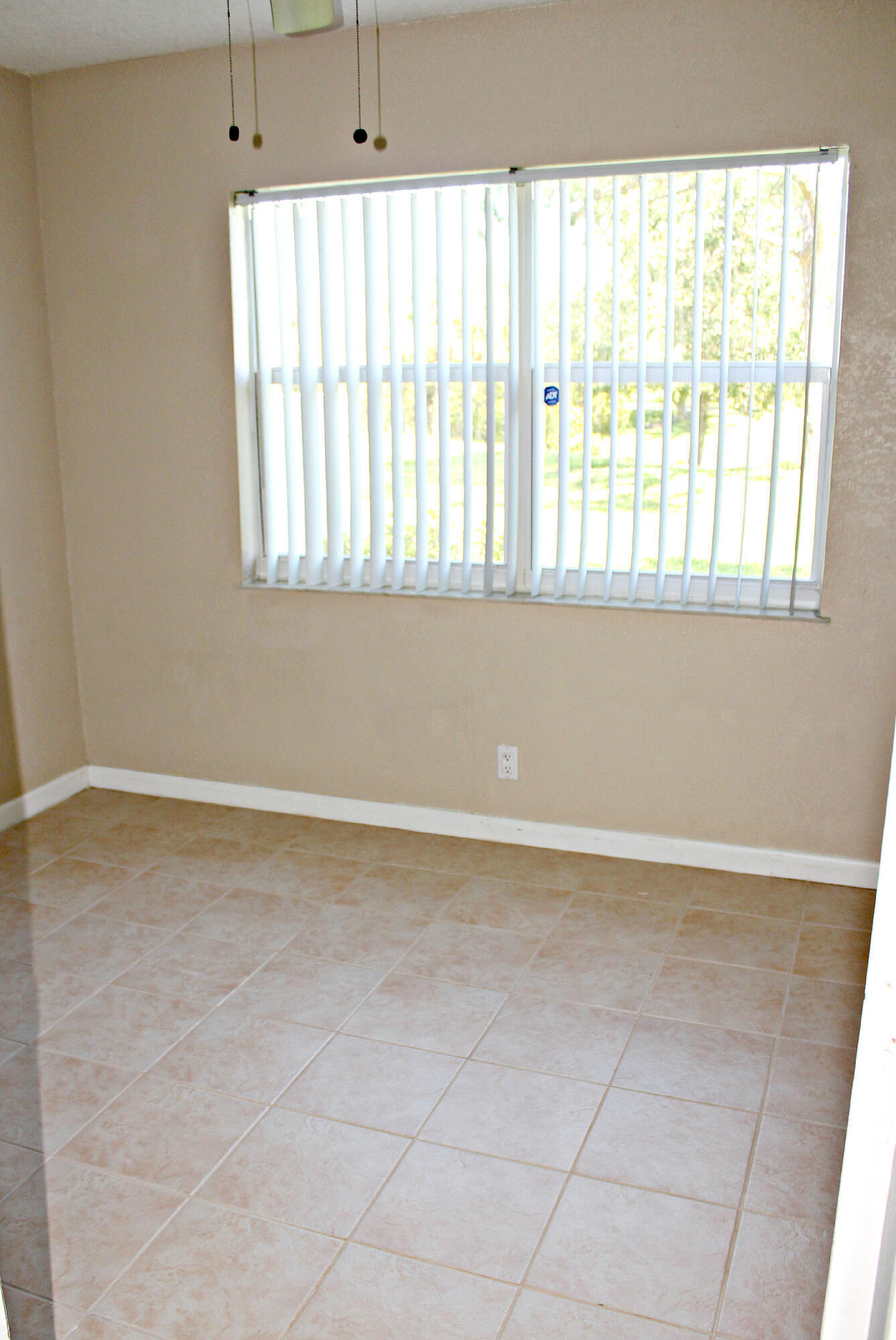 MIDPORT PLACE I, A CONDOMINIUM - Residential