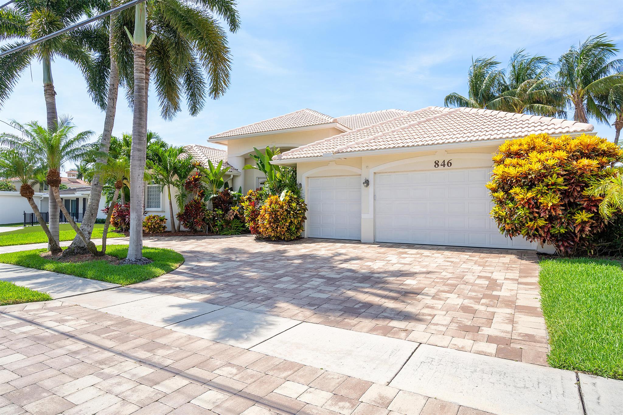 BOCA HARBOUR 4TH SEC - Residential