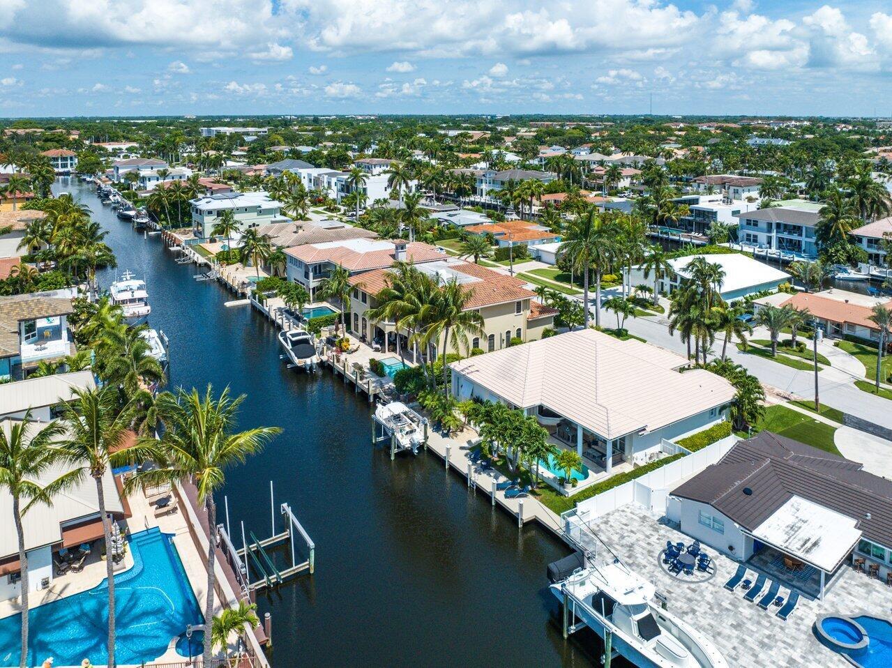 BOCA HARBOUR 4TH SEC - Residential