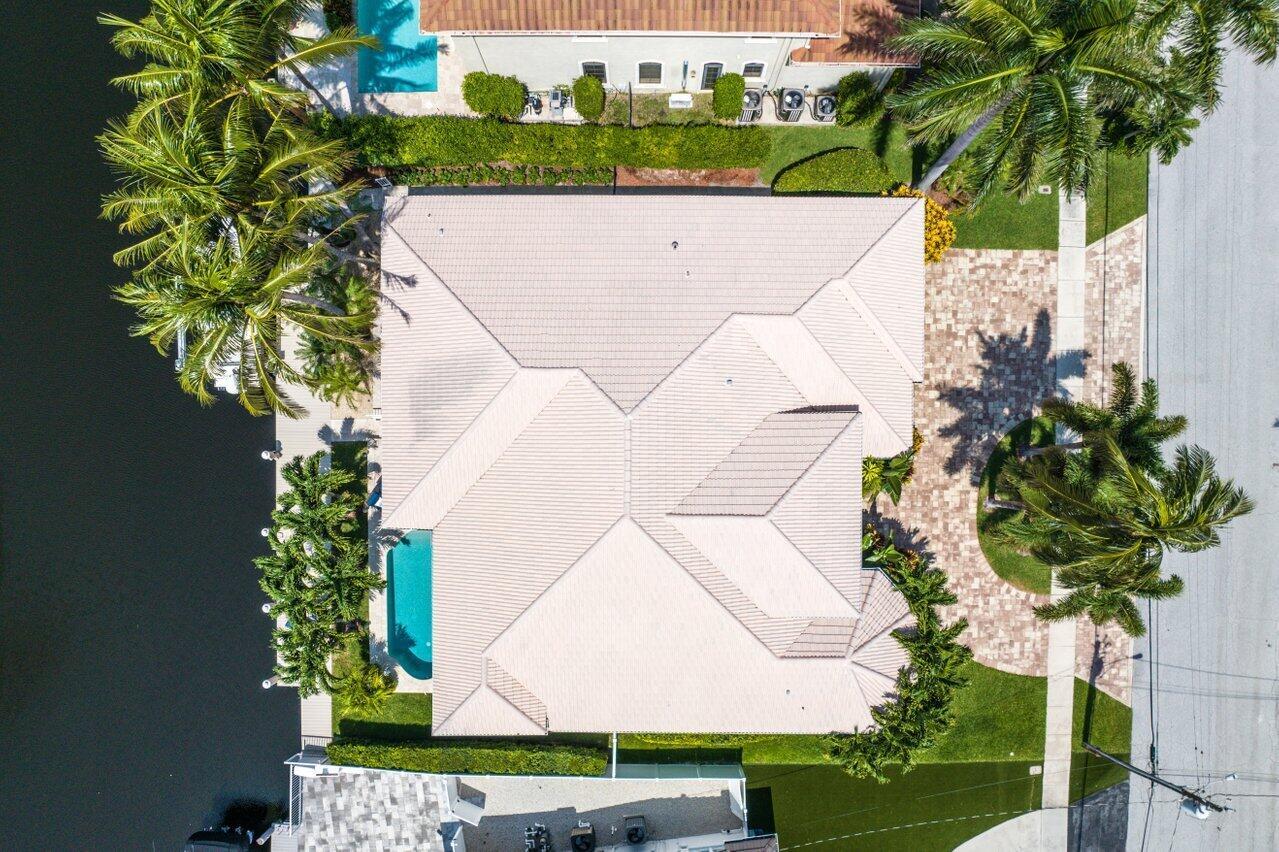 BOCA HARBOUR 4TH SEC - Residential